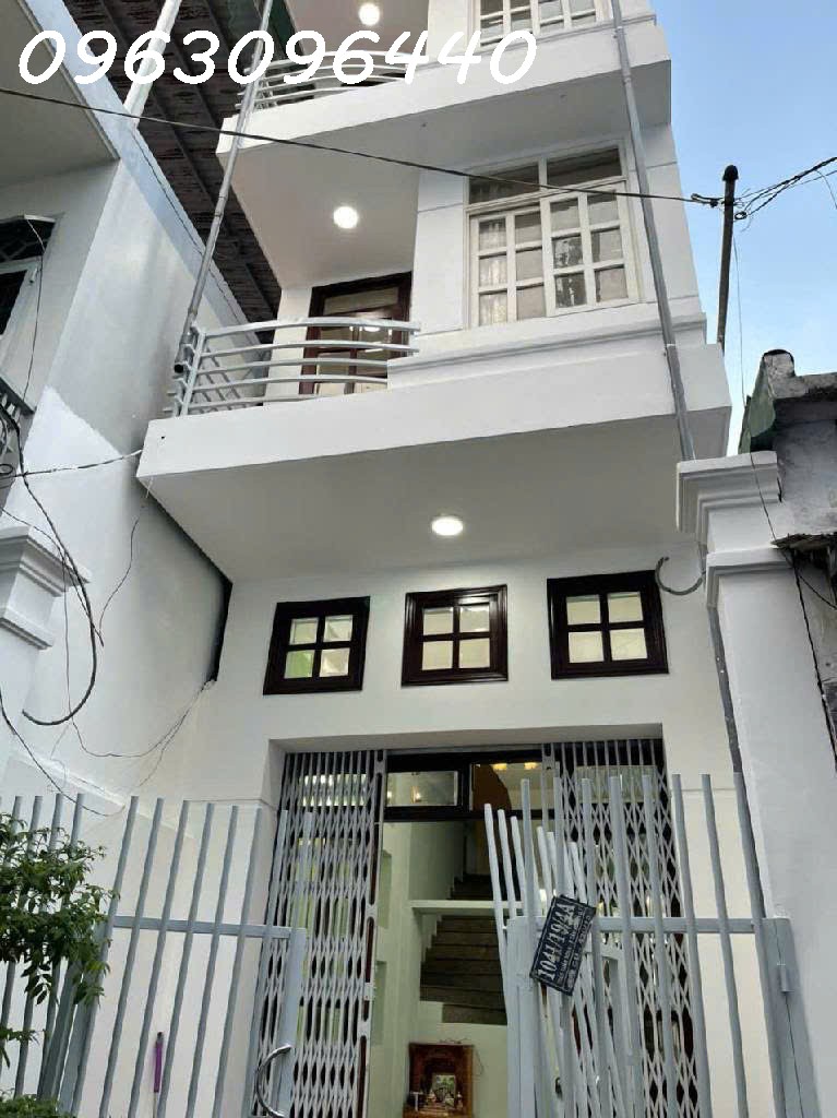  Nhà Mặt Phố Trần Xuân Soạn Q7, 4 Tầng, 52m2, Giá Chỉ 7.4 Tỷ, Sổ Đỏ Trao Tay! 