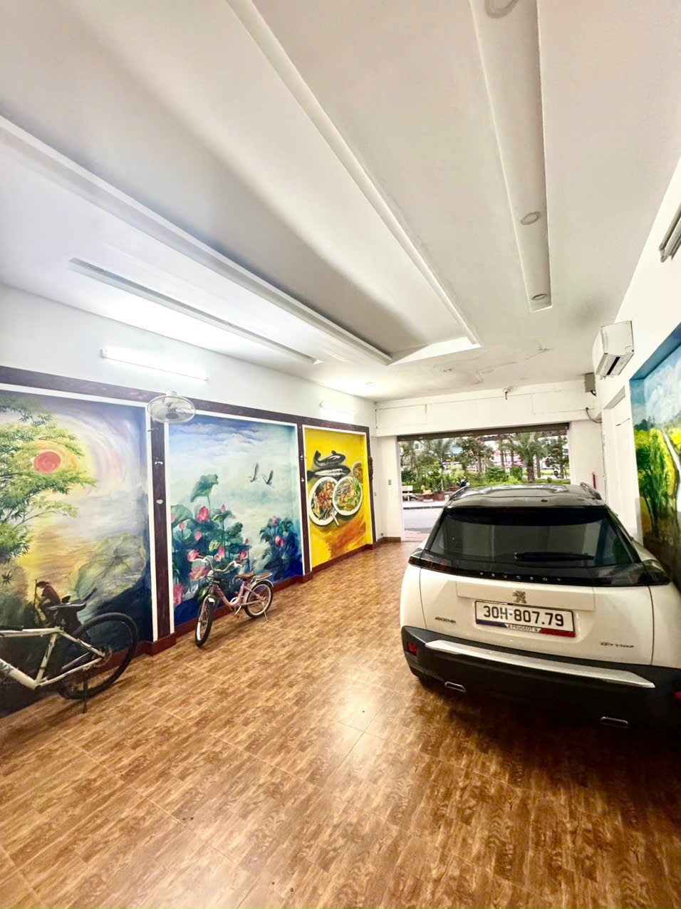  ????????BÁN NHÀ NGỌC THỤY 121M, MẶT TIỀN 5M, HƠN 30 TỶ,  2 ÔTÔ TRÁNH,  DÂN XÂY 