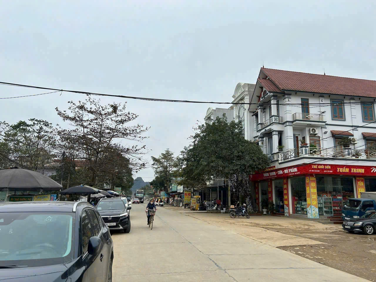  do chuyên kinh doanh gia đình cần tiền bán gấp lô đát mua định dể ơ nhưng nay cần phảii bán lên rẻ hơn thị trường 500 triệu 