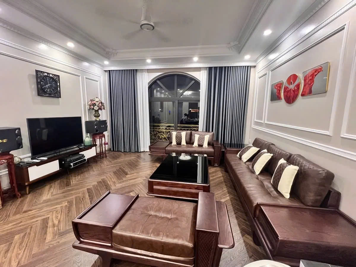  HOA HẬU 8 TẦNG Phố Bát Khối 60M2 Mặt tiền 5m X  20.5 tỷ Long Biên. 