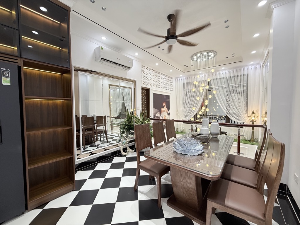  Bán nhà Ngọc Khánh, Ba Đình, ngõ thông, 52m2, 6 tầng thang máy, Mt 4.6m, chỉ 18.5 tỷ 