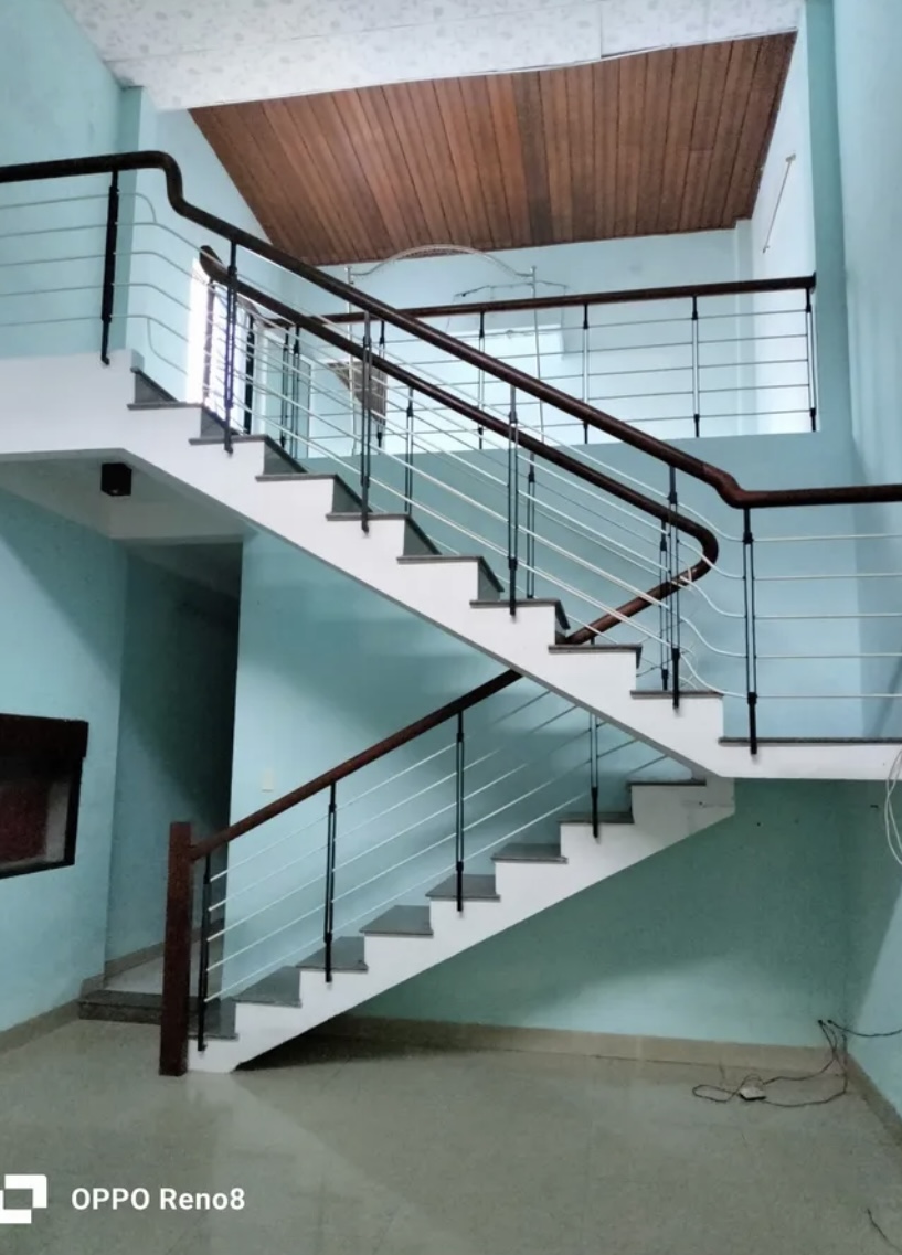  Nhà cấp 4 lửng đúc kiệt oto Ngô Quyền . DT:75m , ngang 5m 