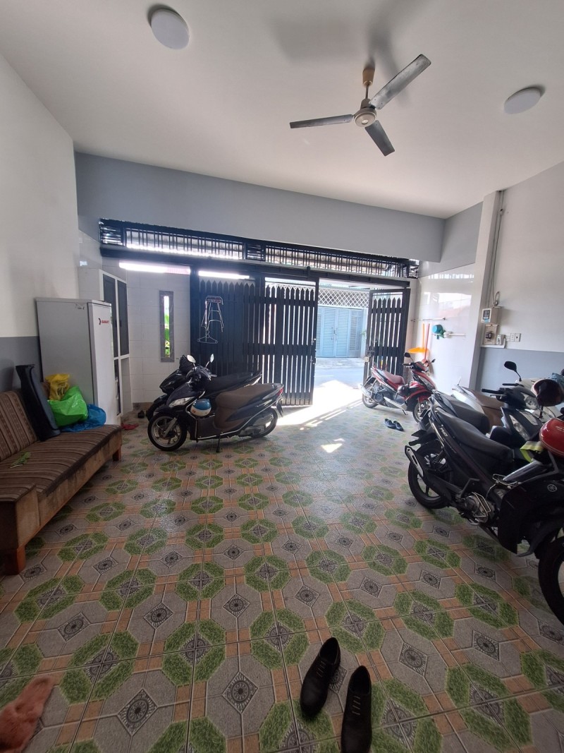  BÁN NHÀ MẶT TIỀN KINH DOANH ĐỈNH GIAO LÊ VĂN VIỆT, THỦ ĐỨC - BỀ NGANG KHỦNG 6.5M - 103 M2 - 2 TẦNG MỚI - CHỦ GẤP BÁN ĐỊNH CƯ ÚC - GIÁ 10.5 TỶ. 