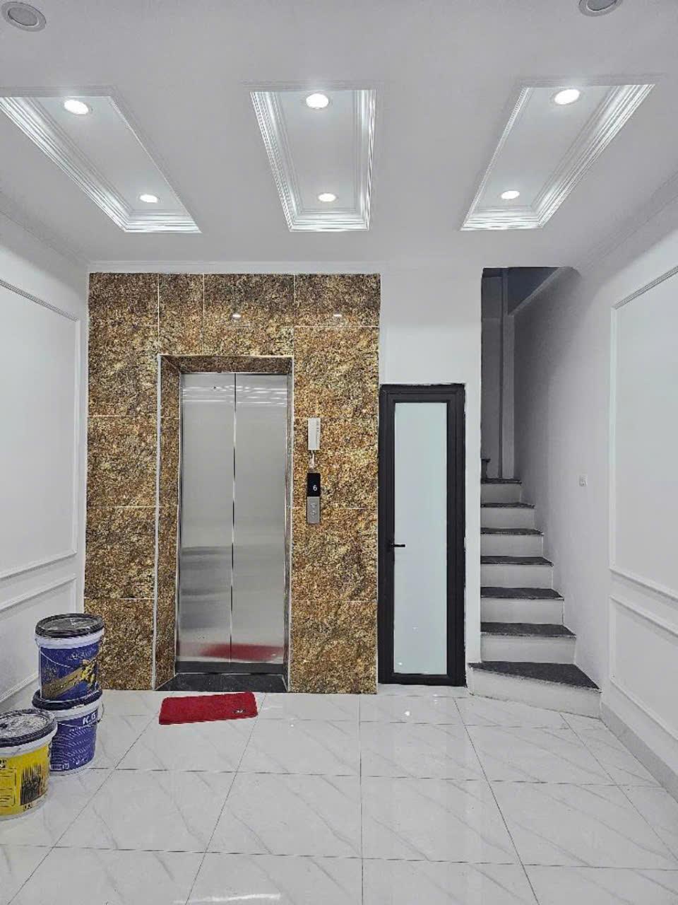  Căn Hộ 6 tàng Thang máy 39m², Hai Bà Trưng - Chỉ 9 Tỷ! 
Căn Hộ Mơ Ước - Vị Trí Vàng - Sổ Đỏ Chính Chủ 
Nhà Trong Ngõ, Tiện Nghi Đầy Đủ - Liên Hệ Ngay 0914871118 