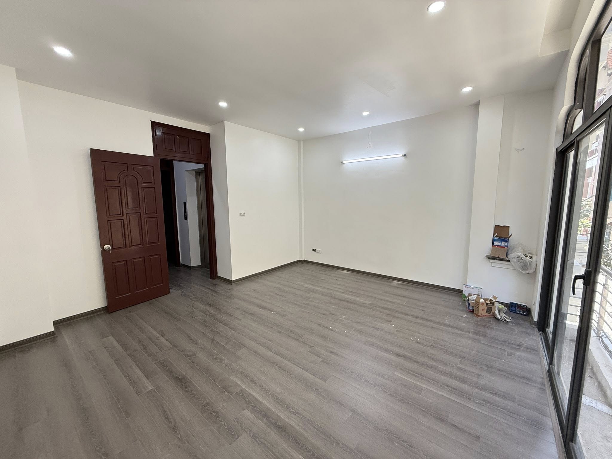  ????????Ô tô tránh, Phân lô PHẠM TUẤN TÀI 52m 7T thang máy, MT 5m, chỉ 29 tỷ 
