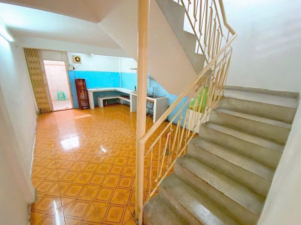  Bán nhà 2MT HXH Nguyễn Đình Chiểu, P.4, 3.6x16m, 1 trệt, 1 lầu, 2pn, 2wc, 7.95 tỷ, TL 