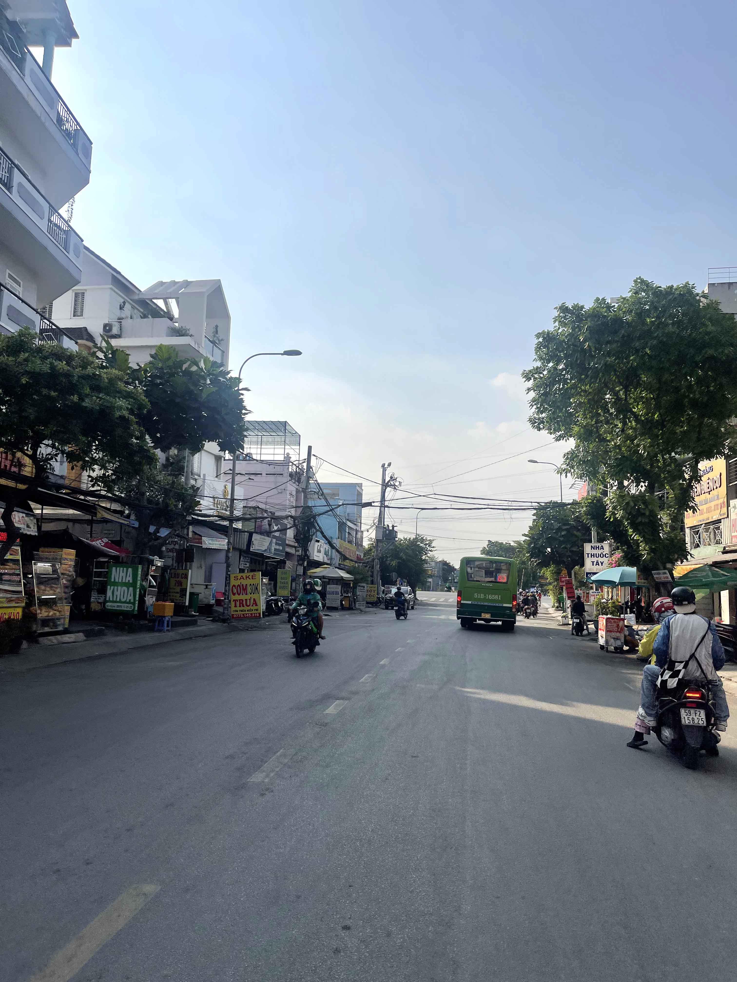  Ngộp bank giảm sốc 4.5 tỷ Đất Thổ Cư  Mặt Tiền – 433m2 - Ngang 16.3m Chỉ ~ 70 Triệu/m² - Vip Bên Sông Hiệp Bình Chánh 
