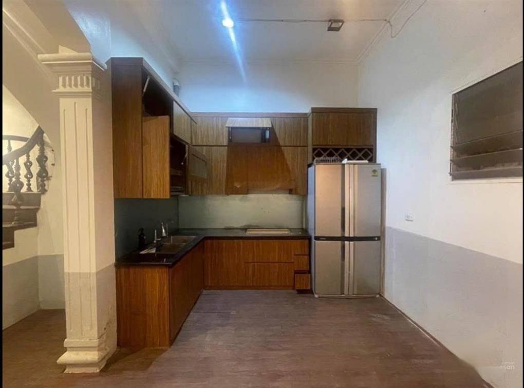  Cho thuê nhà ngõ 230 Định Công Thượng, 4 tầng, 52m2, 5 ngủ, 3 vệ sinh, 17 Triệu 