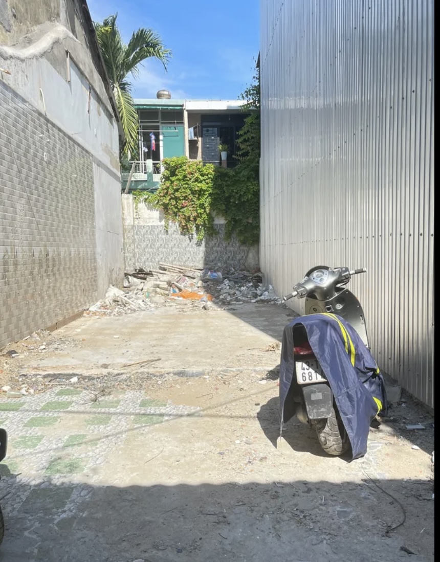  Lô đất kiệt Hải Phòng . Diện tích : 56m sát đường chính 
