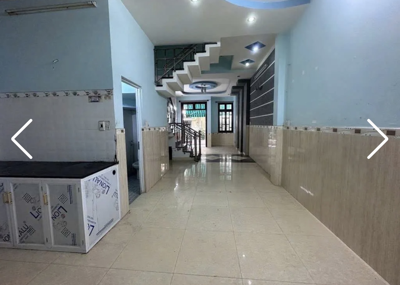  Nhà 3 tầng đường Nguyễn Tất Thành phố biển, view vịnh Đà Nẵng nh cần bán 