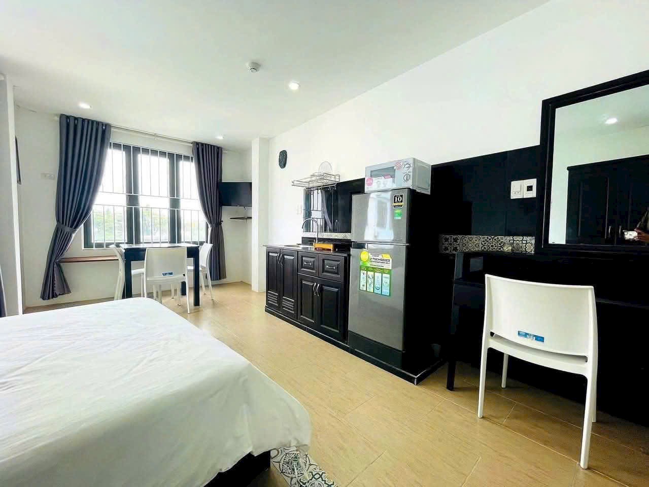  Toà căn hộ 5 tầng Trần Văn Dư . Dòng tiền 55tr/tháng 