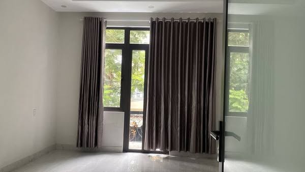  SIÊU PHẨM 3 TẦNG MẶT TIỀN – TRÁI TIM AN THƯỢNG – ĐƯỜNG UNG VĂN KHIÊM 