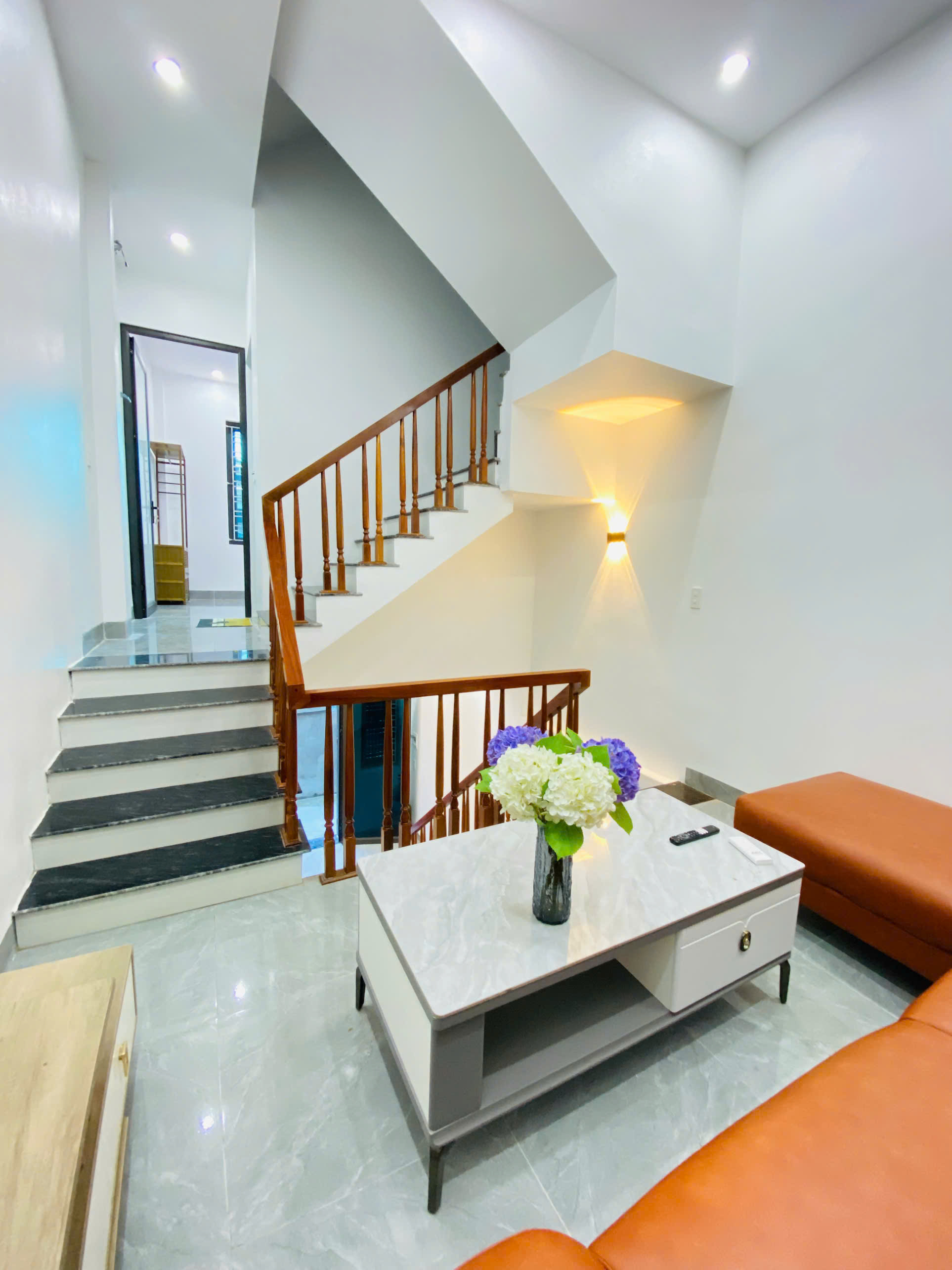  Bán gấp nhà phúc khánh chỉ 15xx, sẵn sách đồ vào ở 
