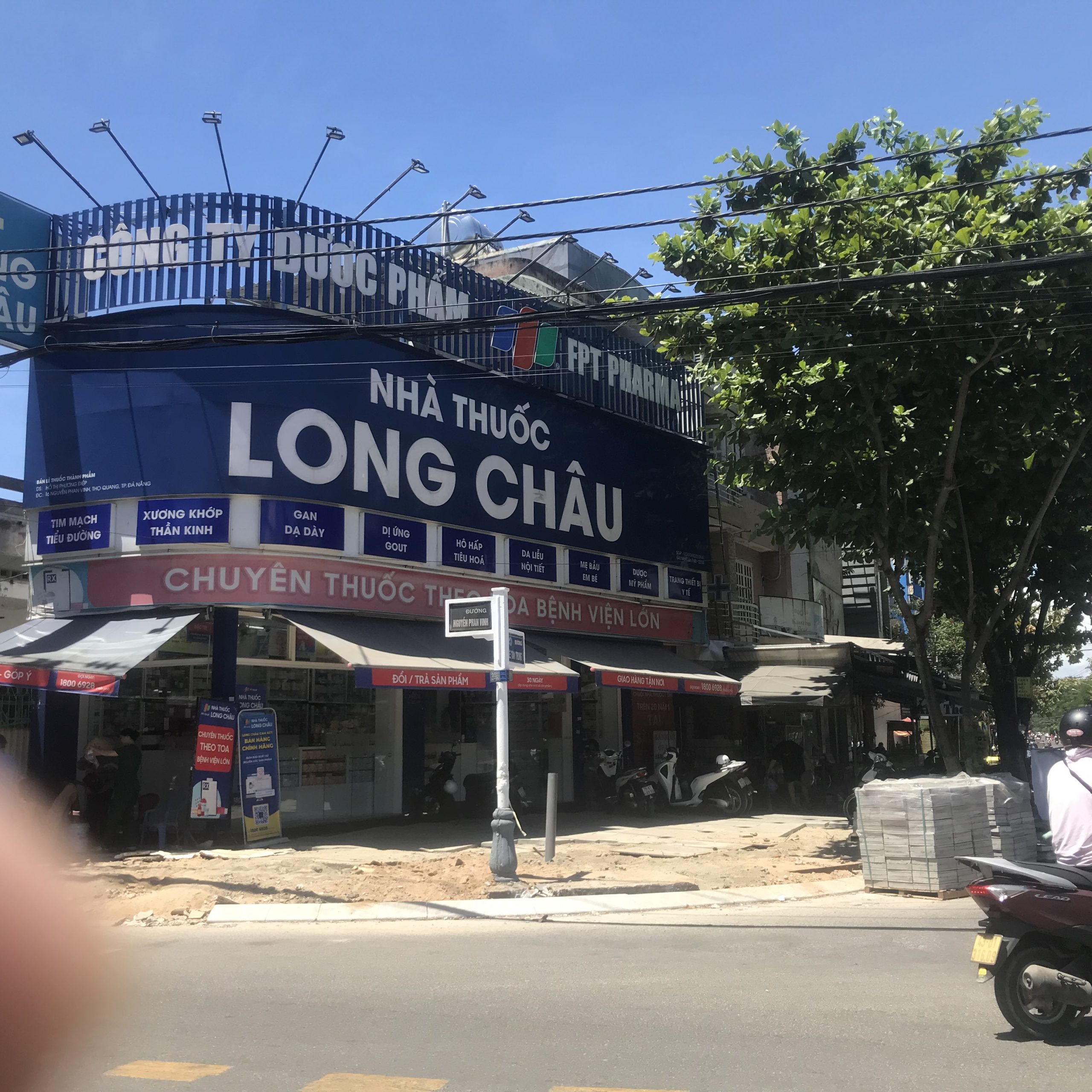  NHÀ ĐẸP 2 TẦNG ĐẸP – KIỆT Ô TÔ ĐƯỜNG NGUYỄN PHAN VINH 