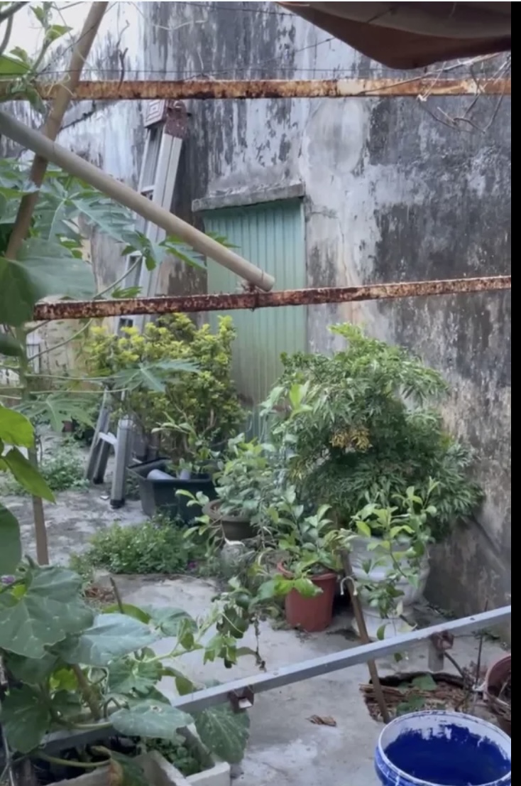  Lô đất kiệt Lê Duẩn . DT:63m . Ngang 4m3 