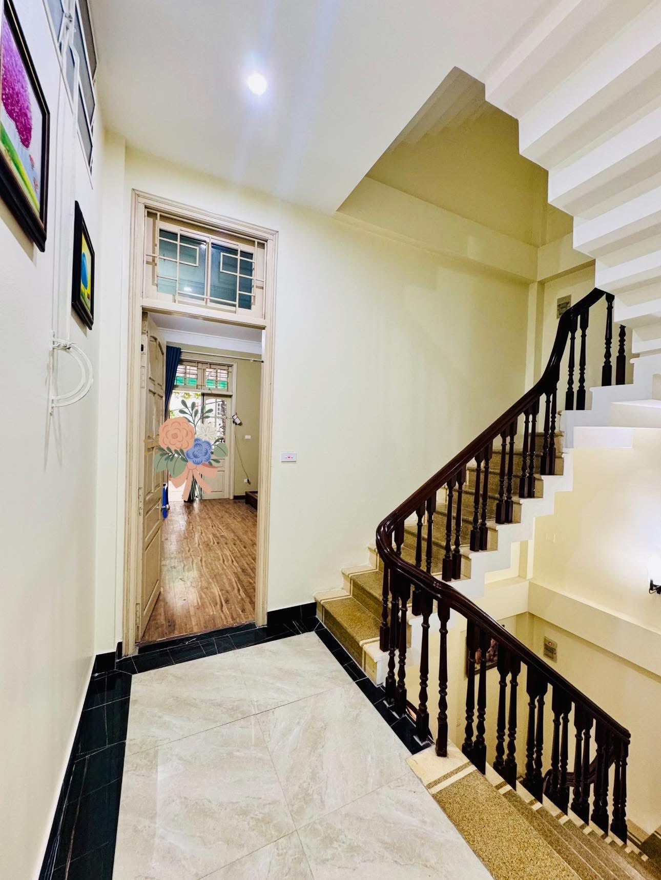  CỰC KỲ GẤP CẦN BÁN NHÀ NGÕ 217 TRẦN PHÚ HÀ ĐÔNG
 -TRUNG TÂM -KINH DOANH SẦM UẤT - 2 THOÁNG VĨNH VIỄN - SÁT METRO -DỄ CHO THUÊ -Ở SƯỚNG  85 MÉT *4,4 MT GIÁ 16,3 TỶ 