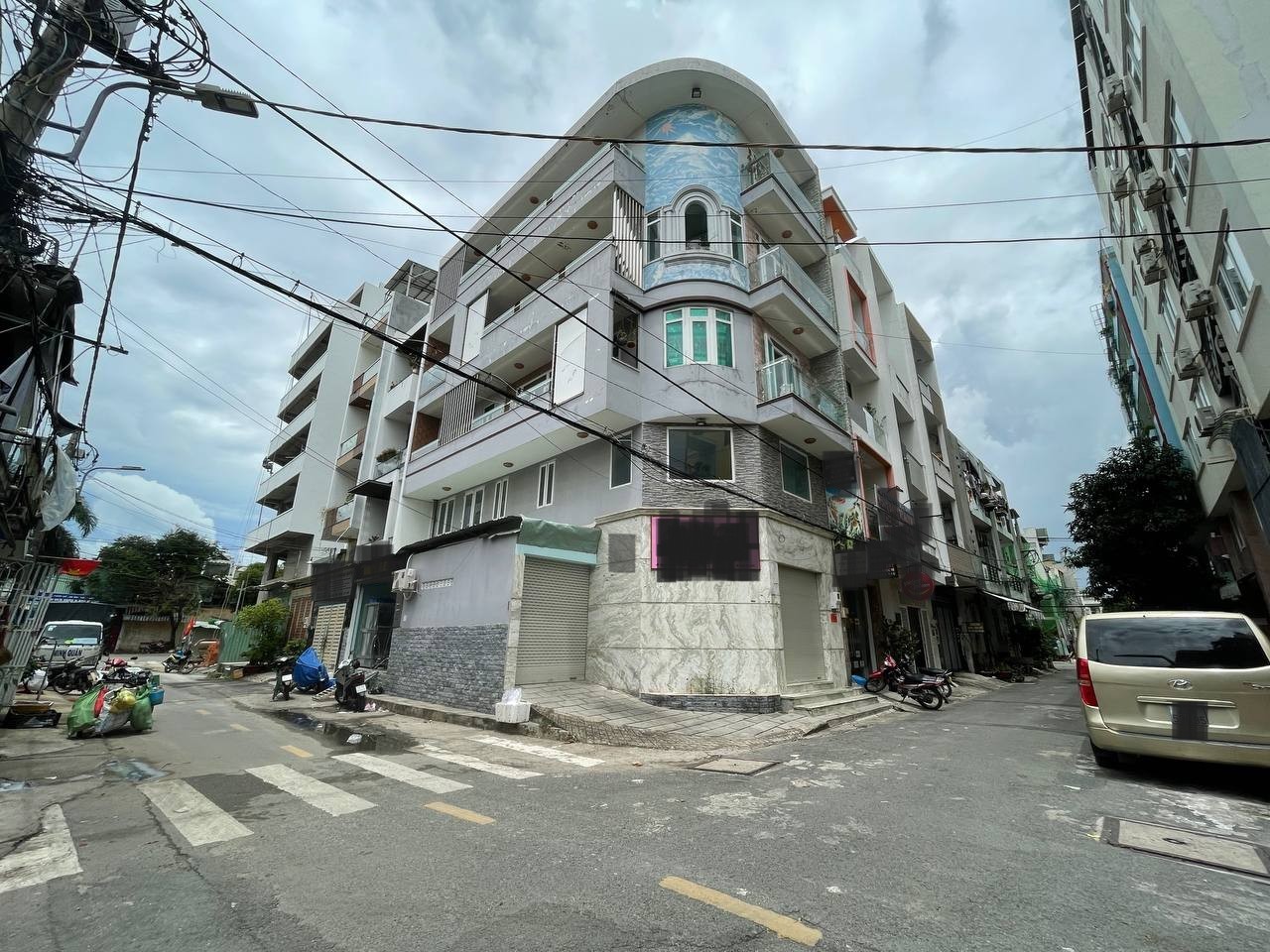  Bán nhà mặt phố 5 tầng ngang 7.2m Đường Cộng Hòa, P. Tân Thành 
