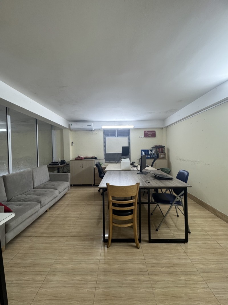  NHÀ 2.5 TẦNG MẶT TIỀN KINH DOANH KẾ TIỂU LA – 3 MẶT THOÁNG – ĐẤT 70M2 6 TỶ 