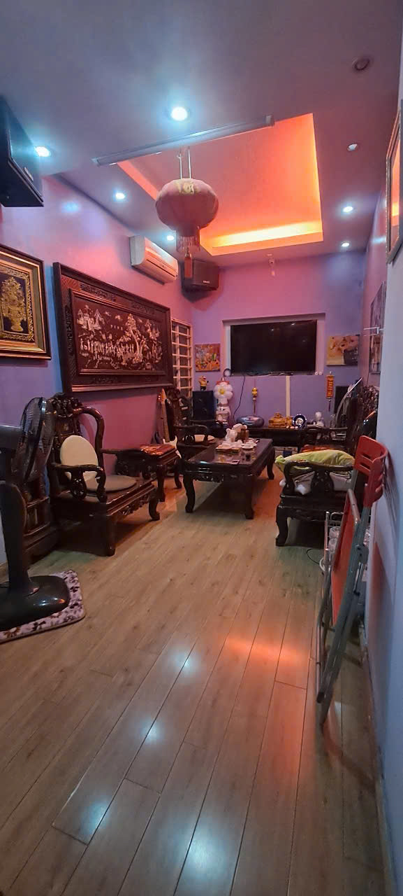  BÁN NHÀ VĂN CAO - THỤY KHUÊ - NHÀ ĐẸP, DÂN XÂY TÂM HUYẾT, 10M RA MẶT PHỐ - 40M2X5T - 9 TỶ 