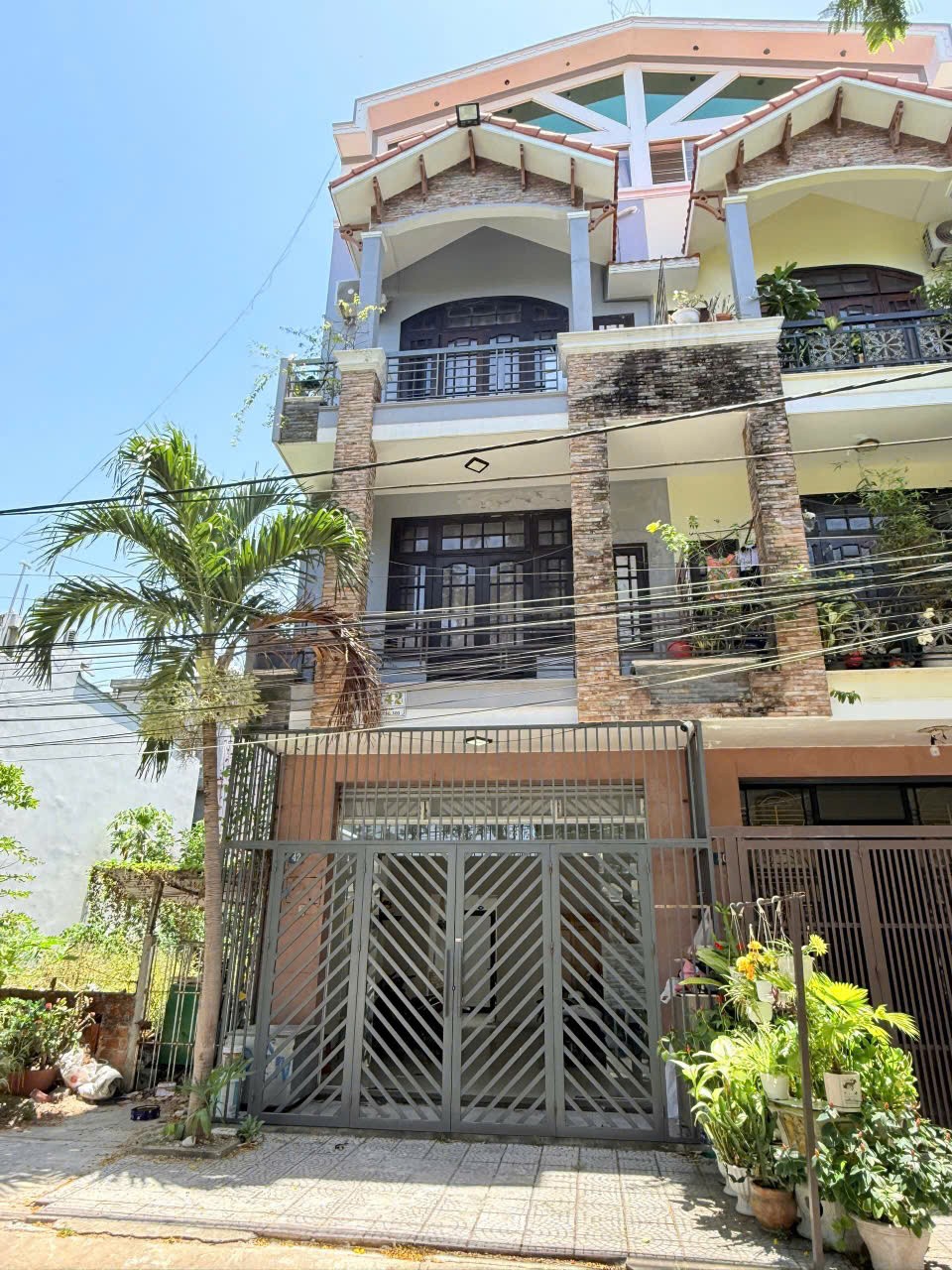  NHÀ ĐẸP - GIÁ TỐT - CHÍNH CHỦ Cần Bán 3 Nhà Vị Trí Đẹp Tại TRÚC BẠCH, BA ĐÌNH, TP HÀ NỘI 