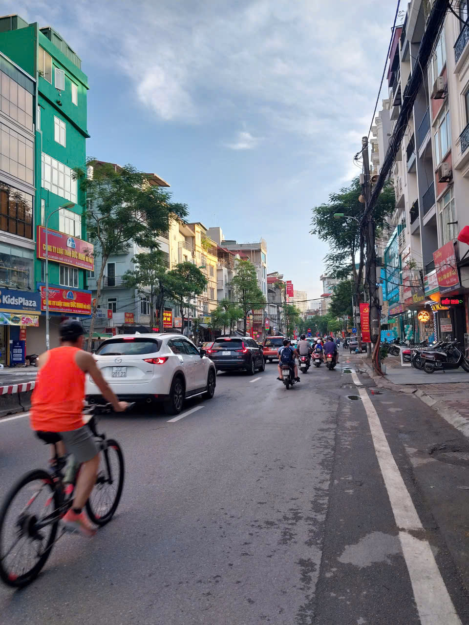  SIÊU PHẨM LẠC LONG QUÂN, NHÀ MỚI Ở NGAY, NỘI THẤT XỊN, 5T x 35M2, 8.33 TỶ 