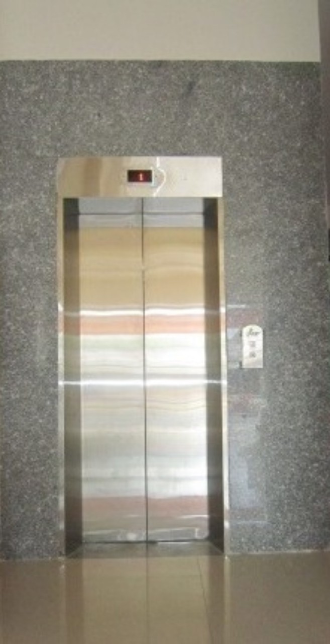  Tôi cho thuê nhà mới, hai cửa đi,vỉa hè, 113m2- 5T, Chùa Láng_45 Tr 