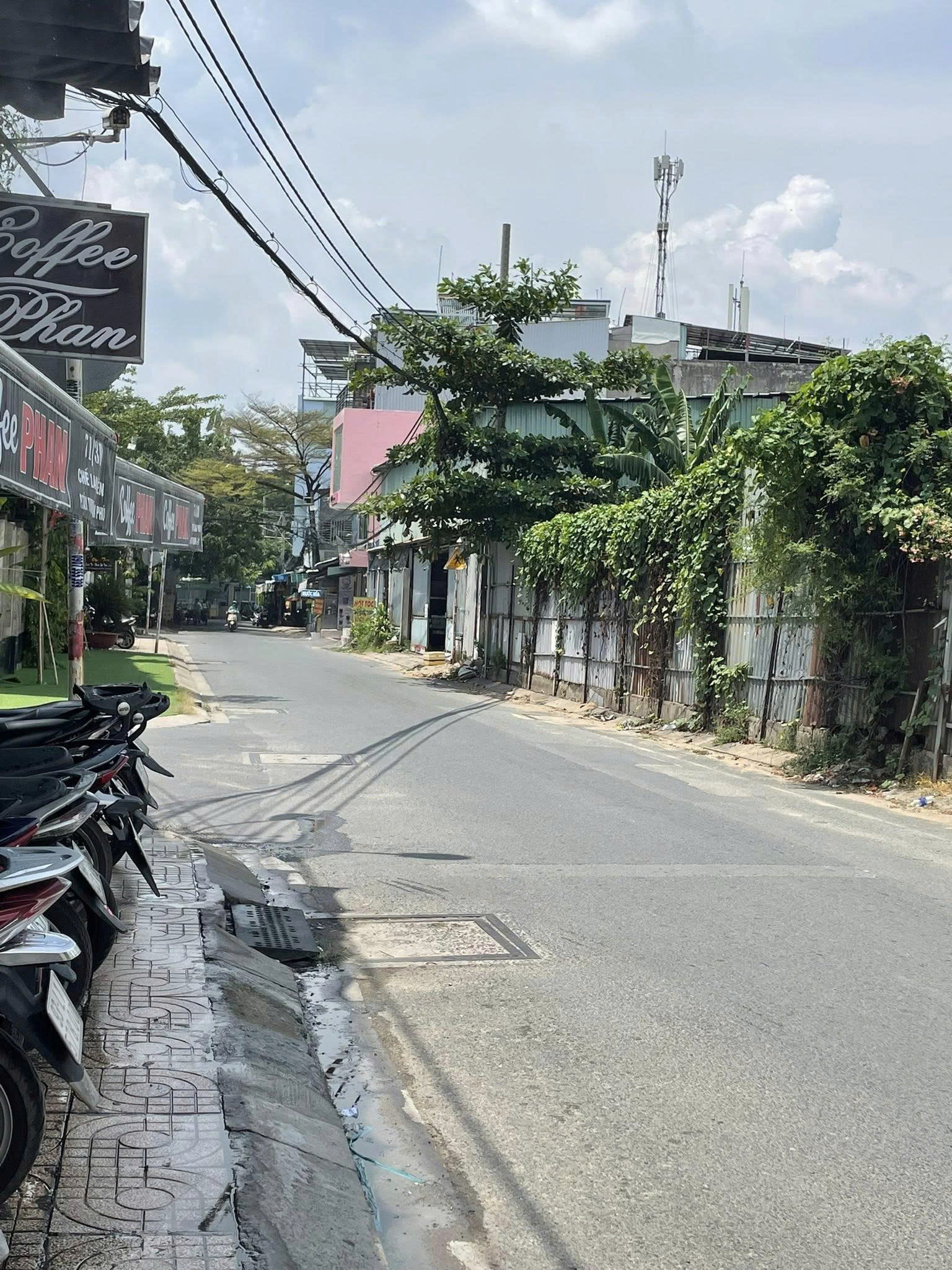  Bán nhà Hẻm 8m Chế Lan Viên - thông Nguyễn Đỗ Cung, 5x14,5m, 2 Tầng, tiện xây, 9,35 tỷ. 