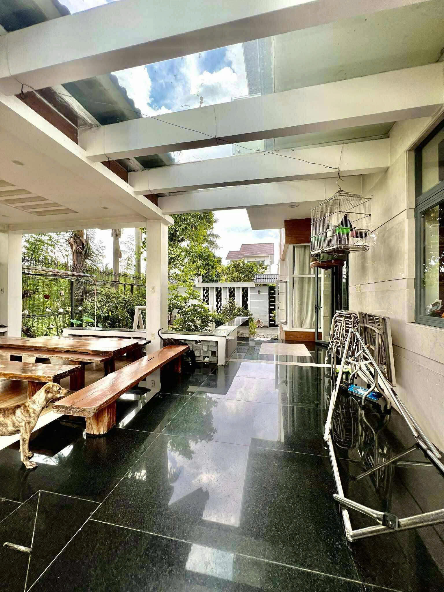  Giảm 8 tỷ, Bán nhà Biệt thự 2 Mặt tiền Thạnh Lộc - Hà Huy Giáp, 28x20m, 4 Tầng, 6PN, 36 tỷ. 