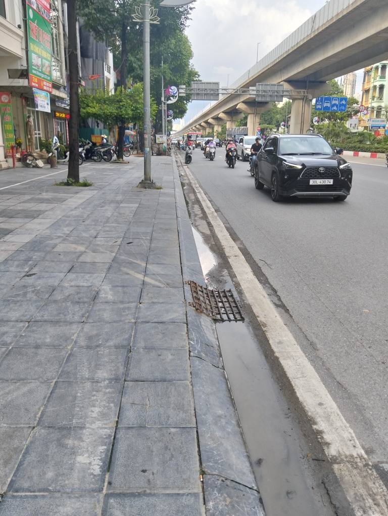  CHÍNH CHỦ BÁN NHÀ QUANG TRUNG HÀ ĐÔNG ,MẶT PHỐ, 5 Ô TÔ TRÁNH , KINH DOANH VIP, VỈA HÈ ĐÁ BÓNG . NỞ HẬU
CHO THUÊ SIÊU ĐỈNH 51MÉT 15,9 TỶ 