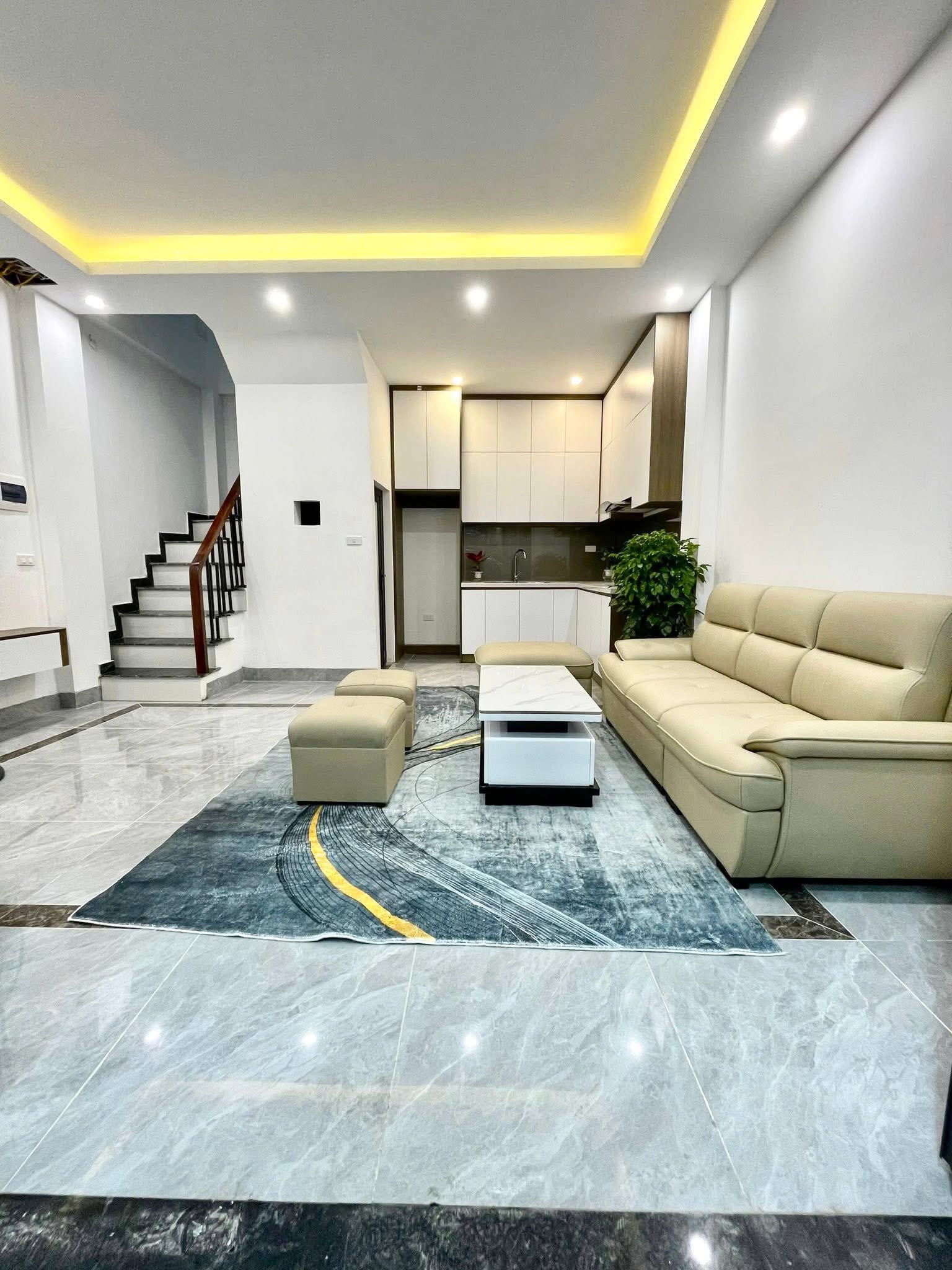  BÁN NHÀ THỤY KHUÊ 42M x 5TẦNG, 2 THOÁNG, MẶT NGÕ NÔNG RỘNG, GẦN Ô TÔ, GIÁ NHỈNH 9 TỶ 