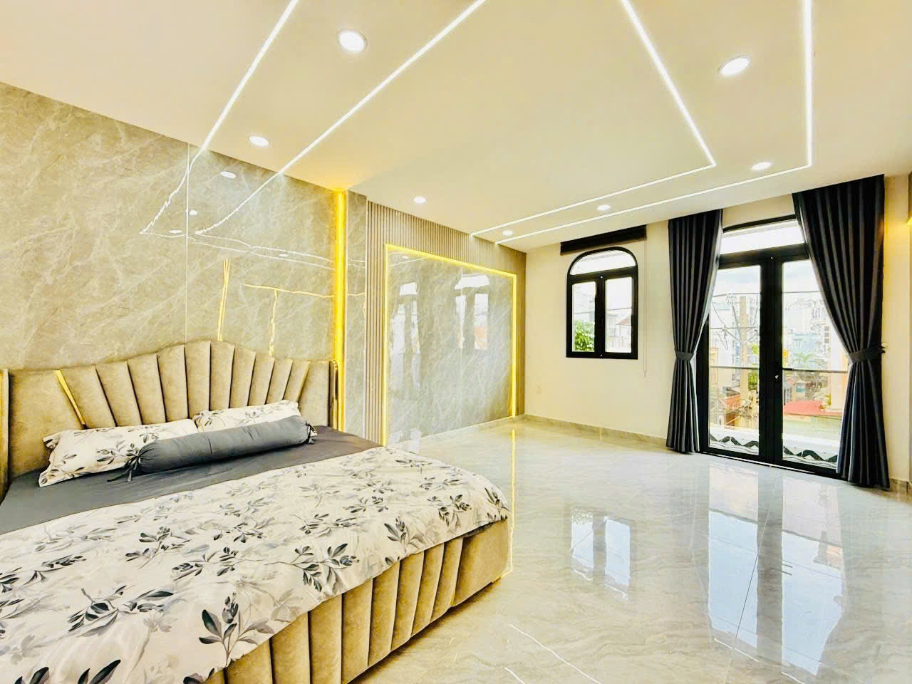  MẶT TIỀN GÒ VẤP- 4pn- nhà mới- ở ngay 