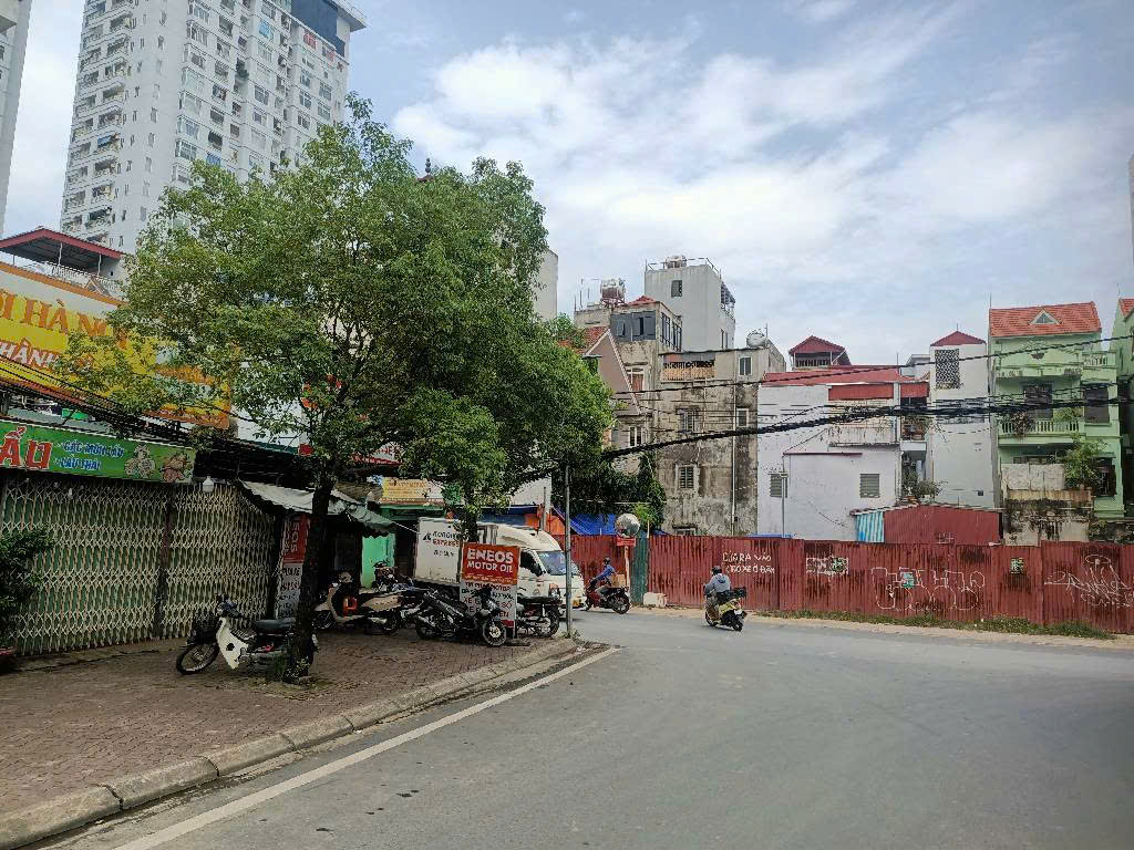  BÁN LÔ DẤT KHỦNG  500 M ĐẤT GẦN TTTM LOLTTE_TÂY HỒ_22MT .OTO TẢI TRÁNH,SỔ ĐỎ CHÍNH CHỦ ,CHÀO:142 TỶ 