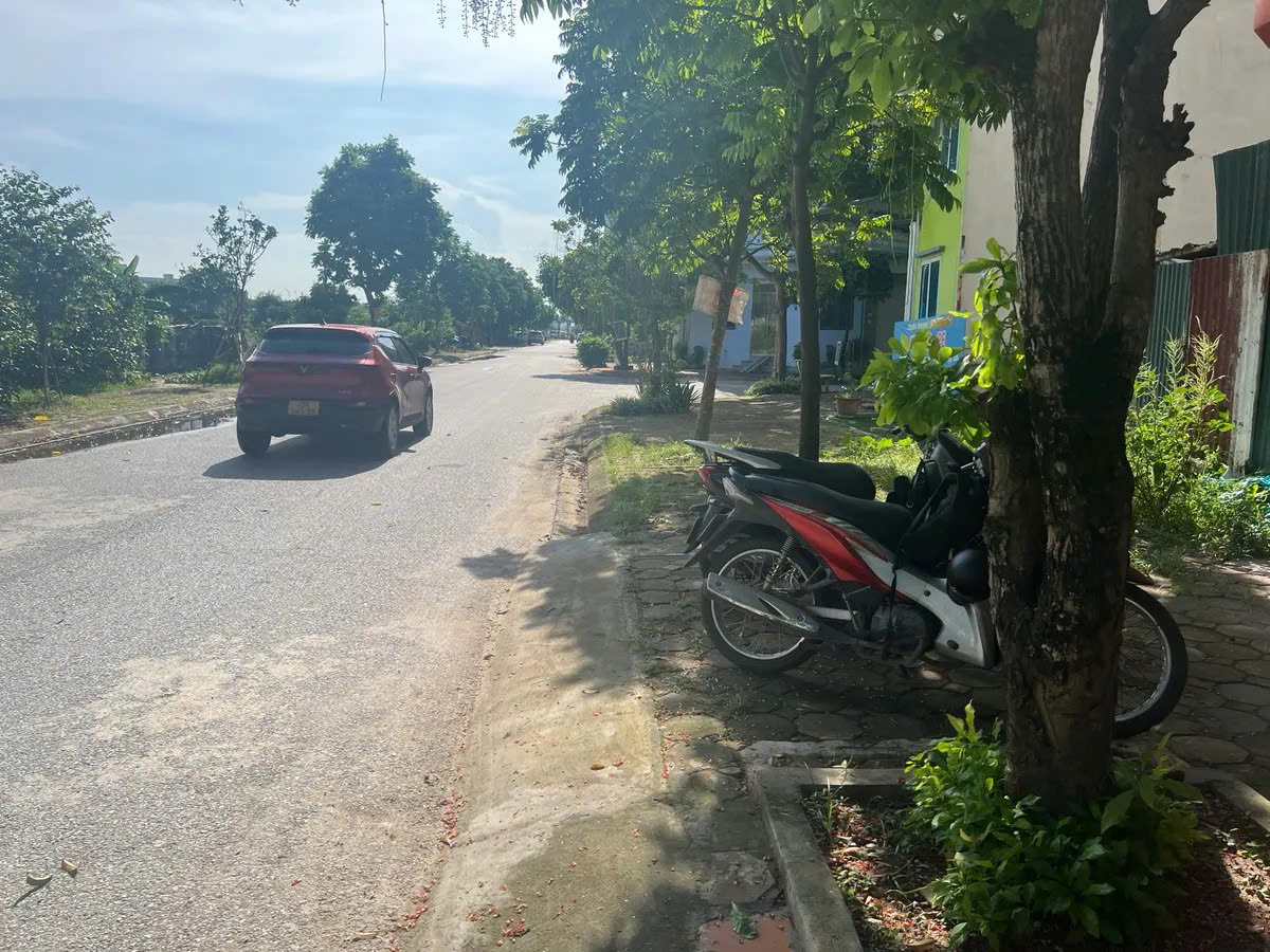  Bán Liền Kề Hàng Bè, Mậu lương 55mx5 tầng, vỉa hê, ô tô tránh vừa ở vừa kinh doanh 14.7 tỷ. 
