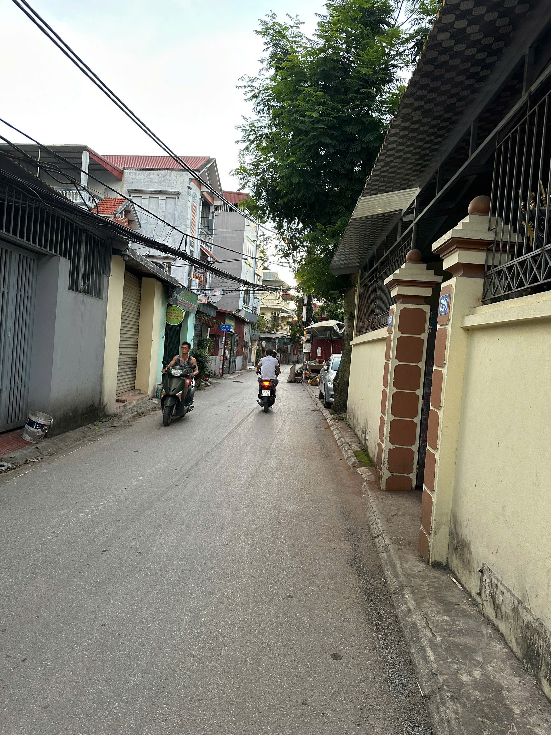  Cần tiền bán đất , Phố Bắc Cầu, Bồ Đề, cách 1 nhà ra oto, 5p tới cầu Long Biên, 48m2 4ty2 
