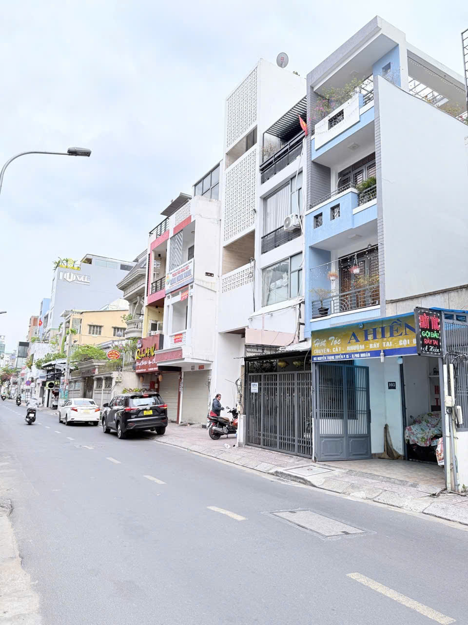  GIẢM SỐC 7 TỶ - MT NGUYỄN TRỌNG TUYỂN - PHÚ NHUẬN - 4 TẦNG BTCT - BÁN CHIA TÀI SẢN - KINH DOANH ĐA NGÀNH NGHỀ - 14.69 TỶ - TL 
