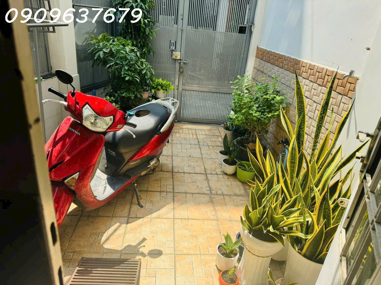  LÔ GÓC- HẺM XE TẢI- KHÔNG QUY HOẠCH- KHÔNG LỘ GIỚI- NHÀ CHỦ XÂY Ở RẤT CHẮC CHẮN- ĐANG CHO THUÊ CÓ DÒNG TIỀN- TÔ HIẾN THÀNH - Q10- 45M2 