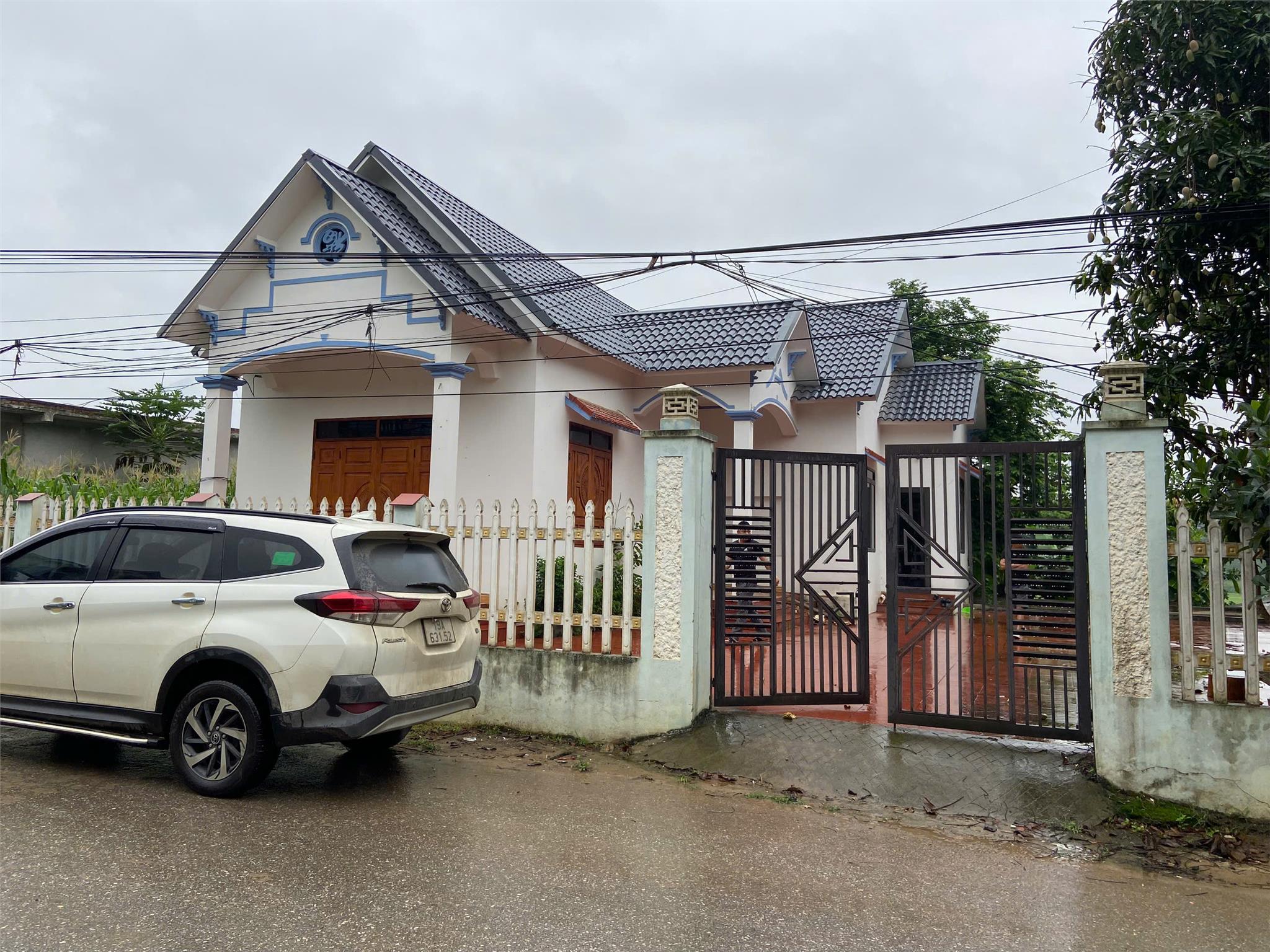  SIÊU PHẨM LÔ ĐẤT  TẶNG NHÀ VƯỜN GẦN UBND – ĐẦU TƯ – KINH DOANH CỰC ĐỈNH 