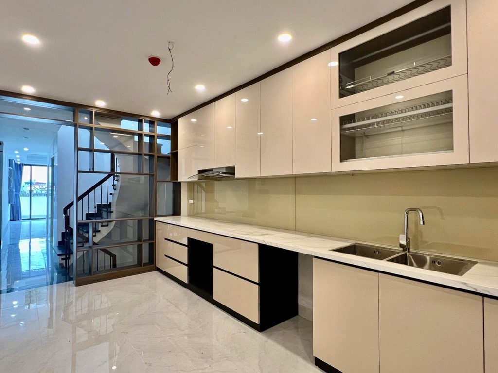  Nhà Quang Tiến, lô góc, dân xây 45m2, 5 tầng chỉ 7,1 tỷ 
