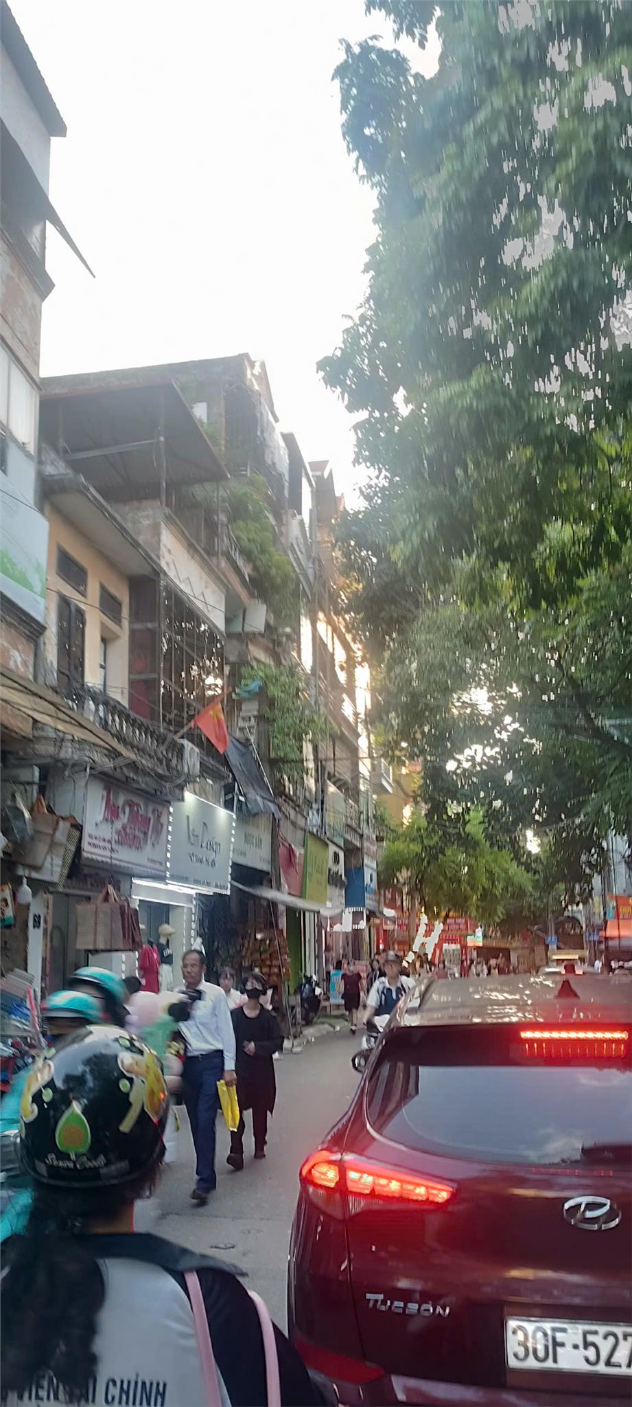  BÁN NHÀ CẦU GIÂY, ÔT VÀO NHÀ, KINH DOANG TỐT, 100MX 10M 