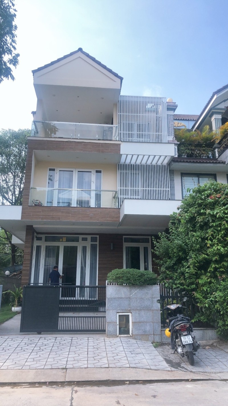  BIỆT THỰ GÓC VÒNG XOAY – ĐẲNG CẤP SANG TRỌNG 