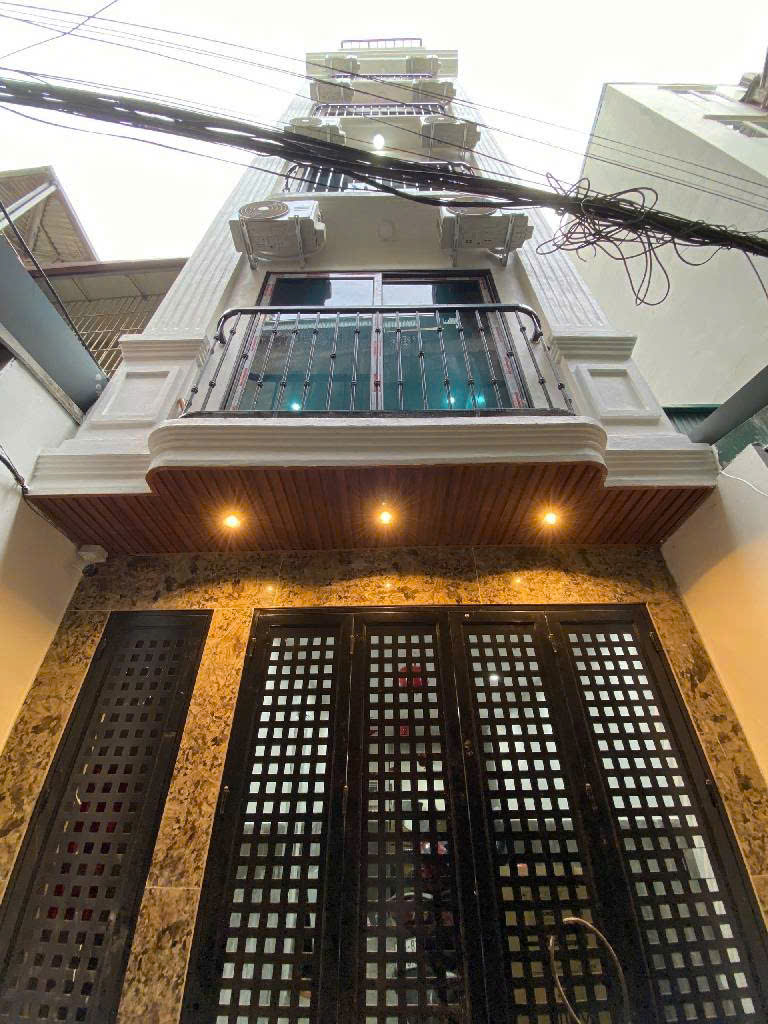 ĐANG BÁN GẤP- CCMN Hoa Bằng - CẦU GIẤY. 47M 6T DT 730tr/ năm. 12p KK, THANG MÁY hơn 11 tỷ 