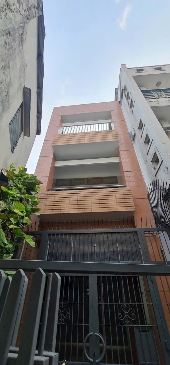  Chính Chủ Bán Mặt Tiền Đặng Dung, P.Tân Định, Q.1. Dt: (4.1 X 17m), Giá Chỉ 22 Tỷ, Tell: O911.16O.692 