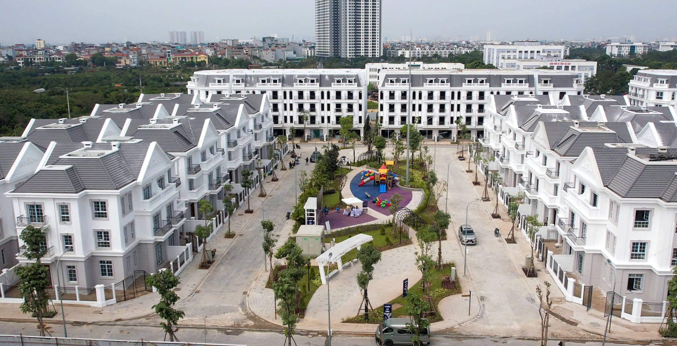  CHUYỂN NHƯỢNG CĂN LIỀN KỀ GÓC 97m² EUROWINDOW TWIN PARK GIA LÂM  O912216201 