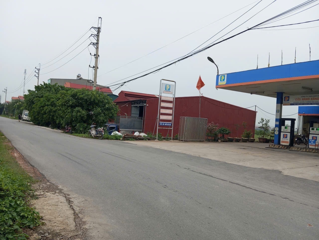  Bán đất Thuận thành, Bắc Ninh. 80m2 * mt 4,5m * 2,65 tỷ. ô tô thông, vào đất. 