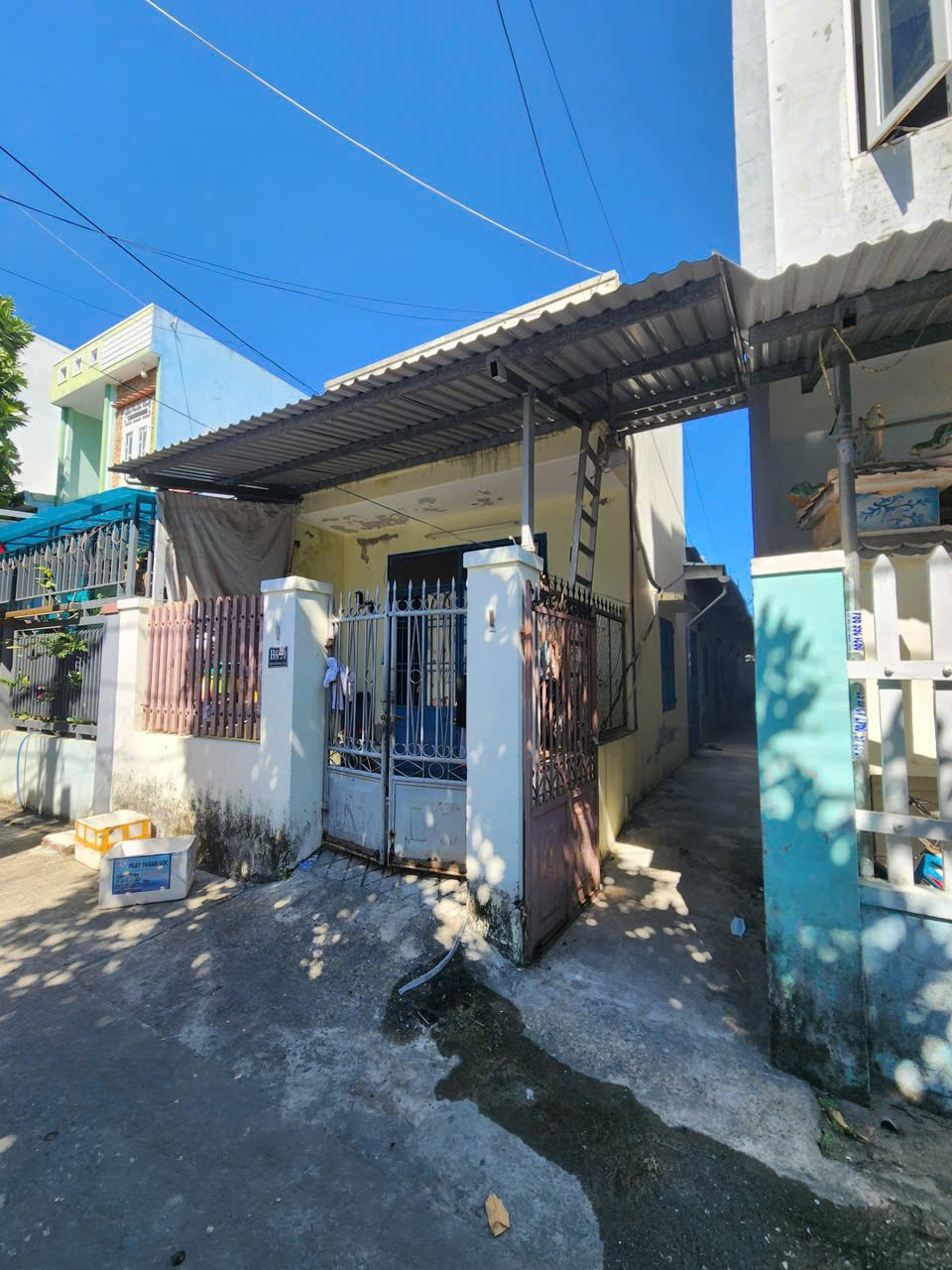  DÒNG TIỀN- Nguyễn Mộng Tuân - Liên Chiểu.
   •   Diện tích 120m²
   •   Dãy trọ 5 phòng thu nhập đều: 10 triệu/tháng
   •   Đường ô tô vô tận nơi
   •   Gần trường, chợ, bến xe, khu dân cư đông đúc
???? Giá chỉ 3.5 TỶ – thương lượng chính chủ
Lh: 0934-883 