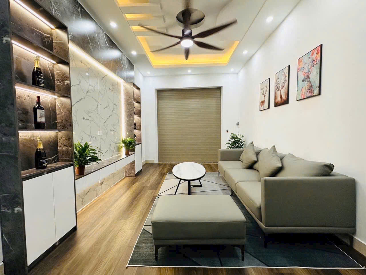  Siêu phẩm lô góc tập thể tầng 1 Trường Chinh 3 mặt thoáng, full đồ ở ngay. ô tô đỗ cầu thang 3PN + 2WC khép kín giá nhỉnh 4 tỷ dt 85 m2 