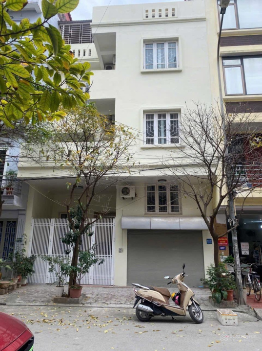  Cần bán gấp Ngõ 66 hồ tùng mẫu gần các trường Đại học Thương Mại, trường Cao Đẳng Múa Việt Nam - Khu văn hoá nghệ thuật. 