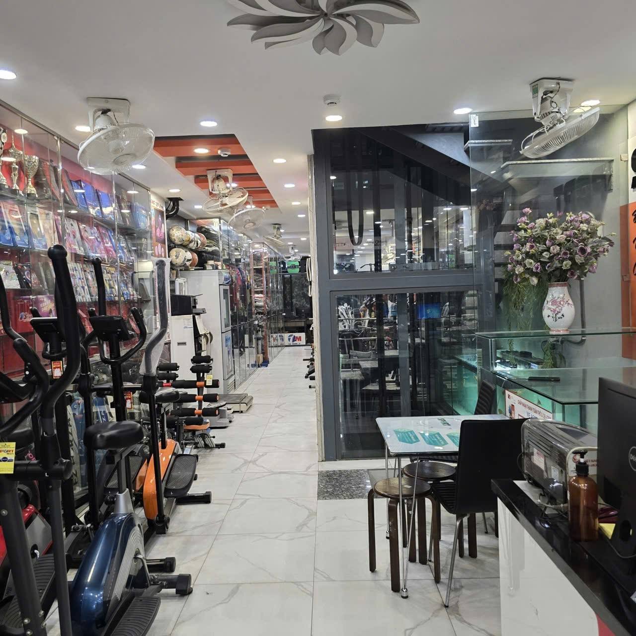  Bán nhà mặt phố Nguyễn Thái Học, 130m2, 9 tầng thang máy, mặt tiền 4.5m, nhỉnh 80 tỷ, vỉa hè, ô tô tránh, kinh doanh đỉnh 
