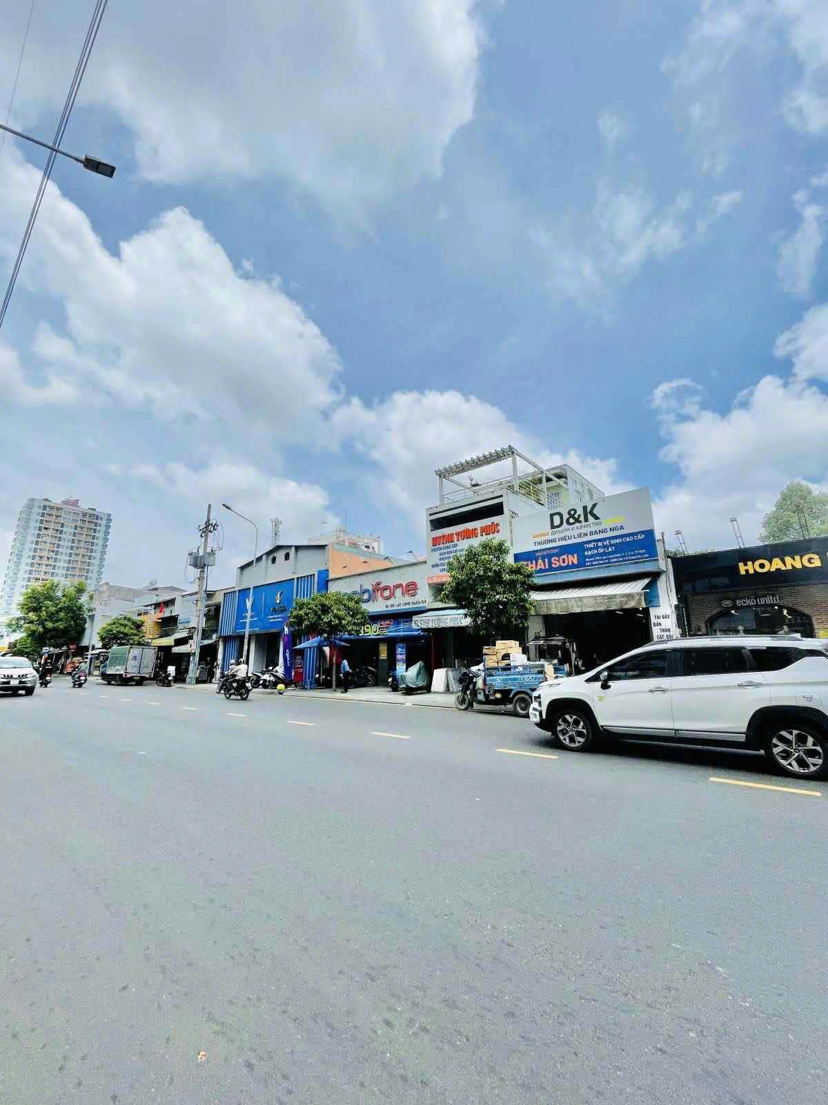  **Quá Rẻ 18 Tỷ TL Gấp Gấp_ Sở Hữu Ngay MTKD LẠC LONG QUÂN–Q11, 10.7X15m_ HĐT 55 TR/TH 