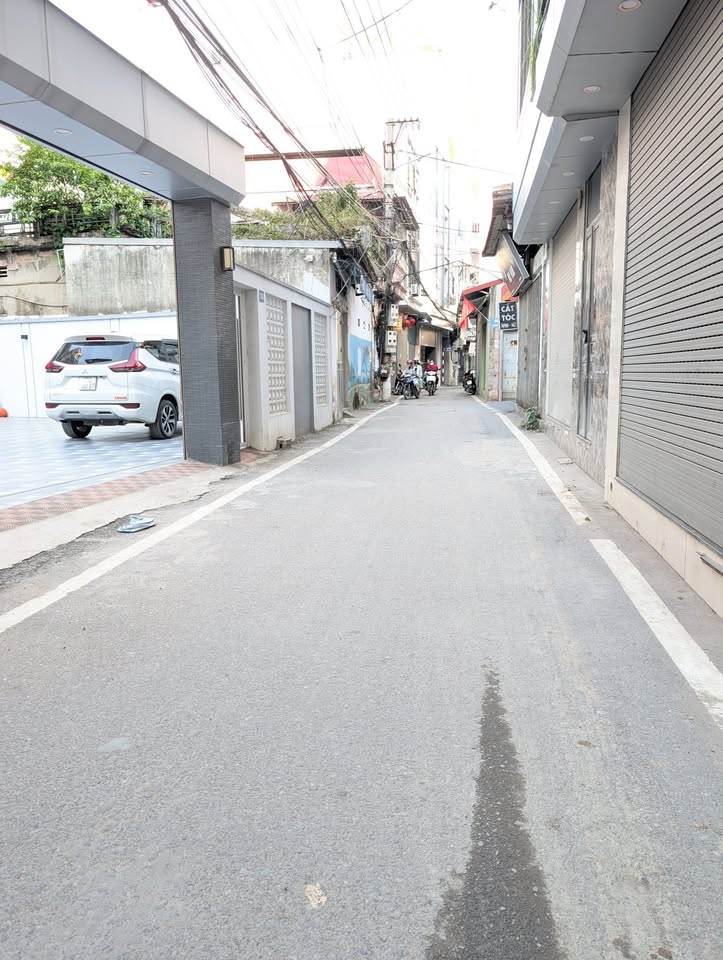  ????LÔ GÓC LAI XÁ - 33M² – 5 TẦNG – Ô TÔ VÀO NHÀ – CHỈ 4,5 TỶ – KHÔNG MUA HỐI HẬN! 
